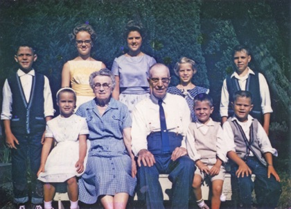 Alfred and Marie (Moe) Dahl with their Grandchildren